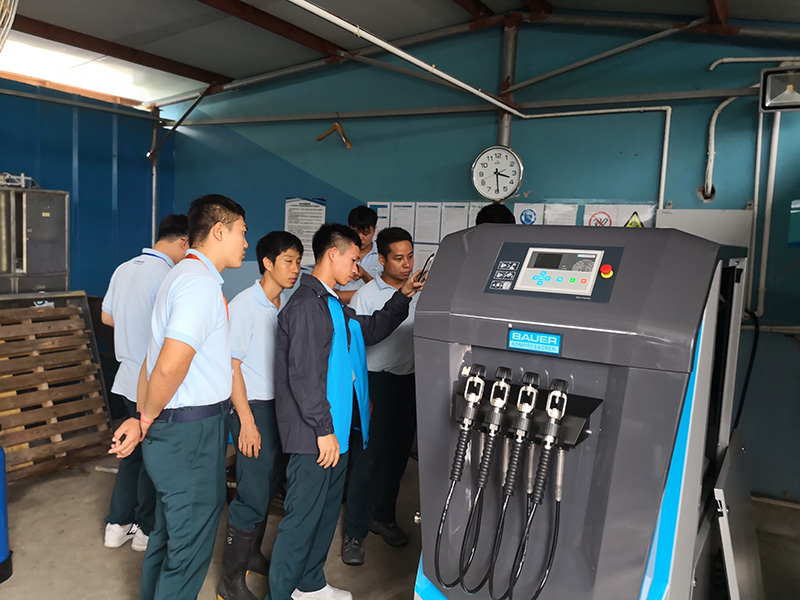 珠海長(cháng)隆海洋王國德國寶華壓縮機投入使用